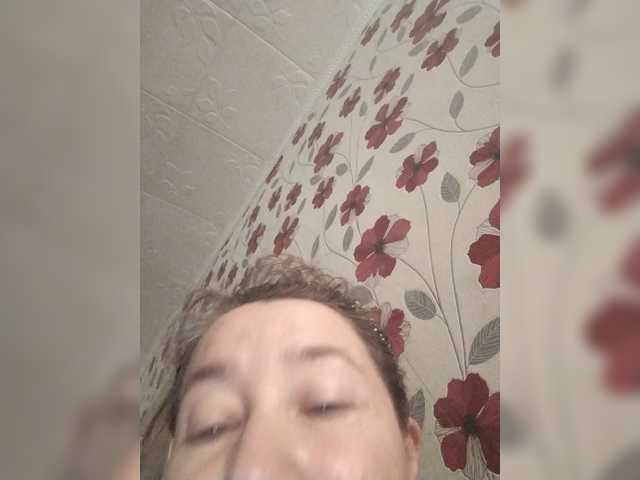 Live sex webcam photo for Chloe25 #276577804