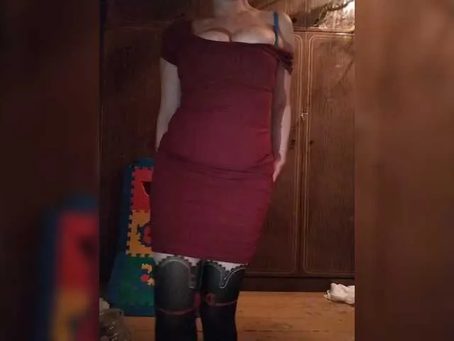 Live sex webcam photo for Chloe25 #290455158