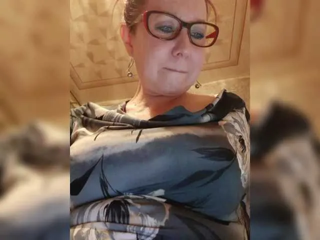 Live sex webcam photo for Chloe25 #290515230