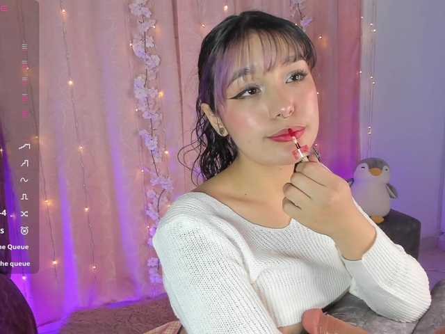 Live sex webcam photo for ChloeEvans #292147990