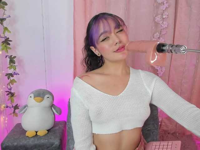 Live sex webcam photo for ChloeEvans #292273380