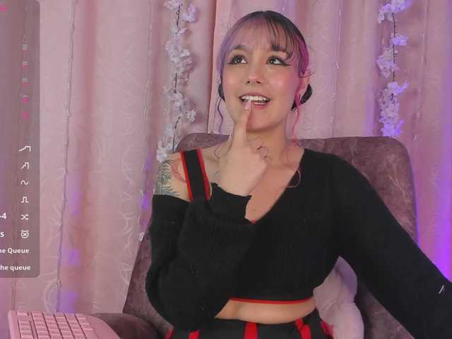 Live sex webcam photo for ChloeEvans #292386669