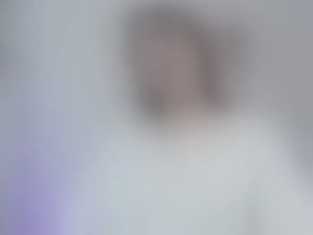 Live sex webcam photo for ChloeEvans #293589219