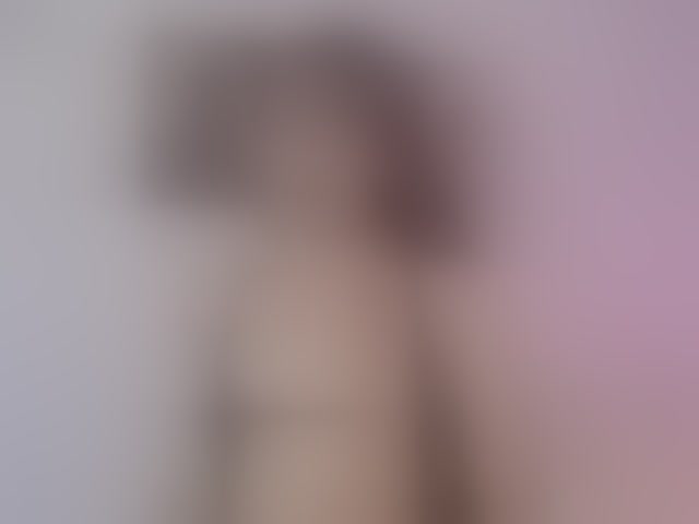 Live sex webcam photo for ChloeEvans #294332840