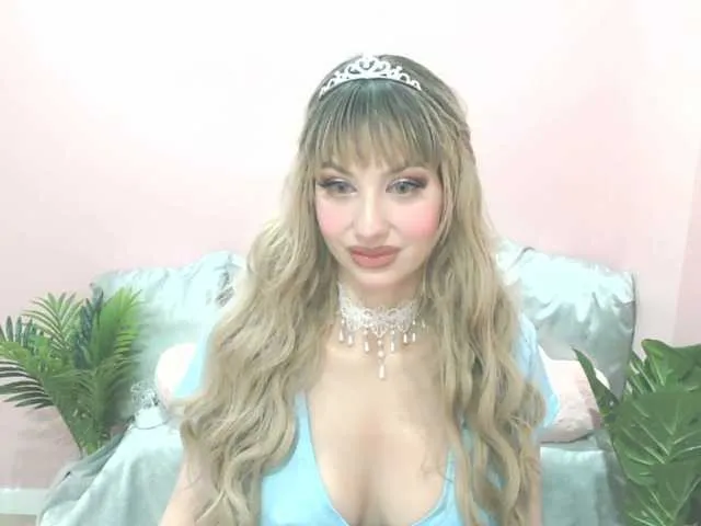 Live sex webcam photo for ChloeFinest #285466980