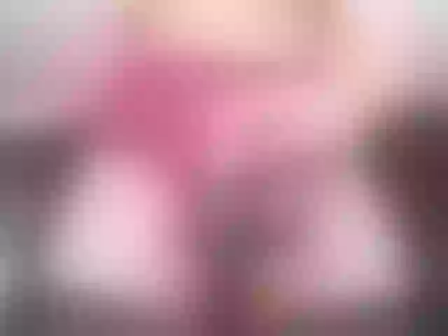 Live sex webcam photo for ChloeGill #276175438