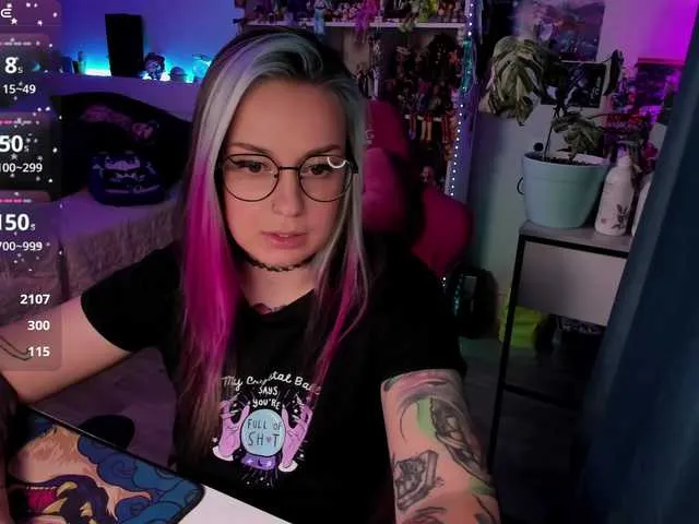 Live sex webcam photo for ChloeKohaku #290466287