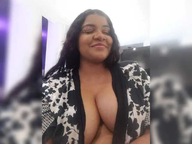 Live sex webcam photo for ChloeMadison #276338207