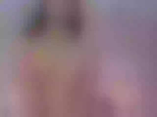 Live sex webcam photo for ChloeMontes #276198553