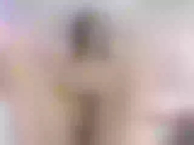 Live sex webcam photo for ChloeMontes #276213431