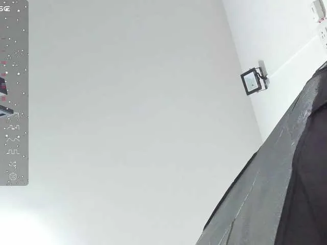 Live sex webcam photo for ChloeMontes #277084186