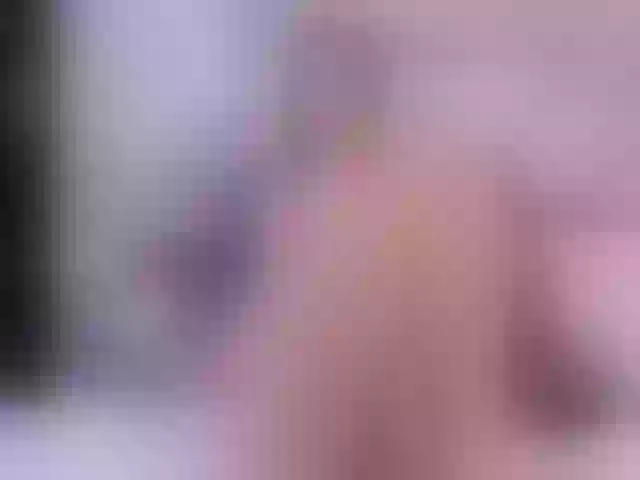 Live sex webcam photo for ChloeMontes #279334123