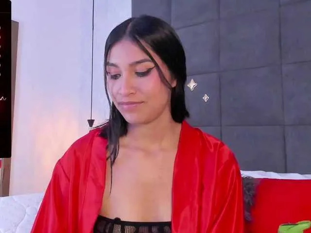 Live sex webcam photo for ChloeMontes #290776603