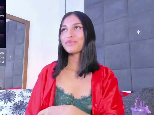 Live sex webcam photo for ChloeMontes #291109026
