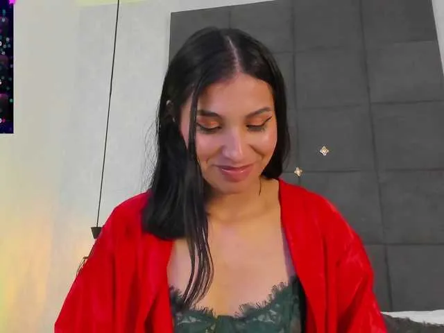 Live sex webcam photo for ChloeMontes #291671517