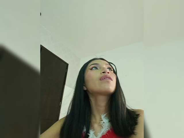 Live sex webcam photo for ChloeMontes #292424698