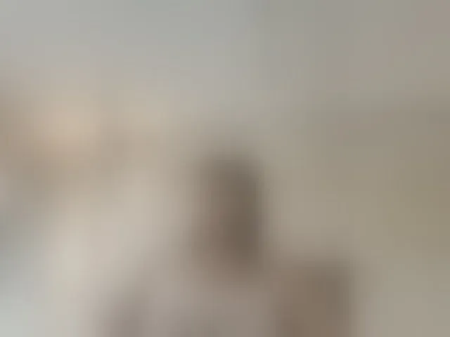 Live sex webcam photo for ChloeMontes #294032279