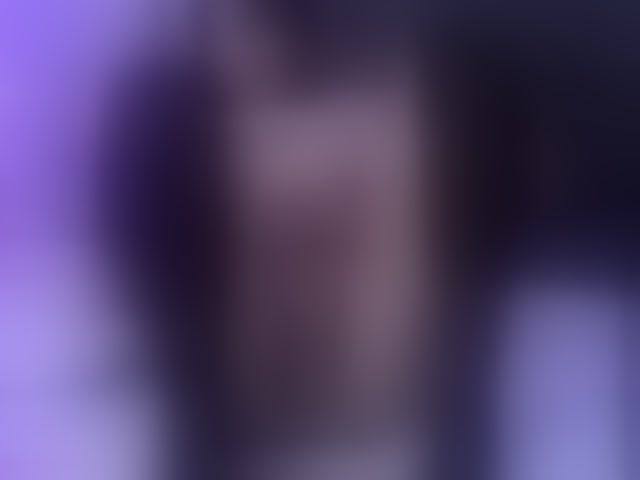 Live sex webcam photo for ChloeMontes #294321235