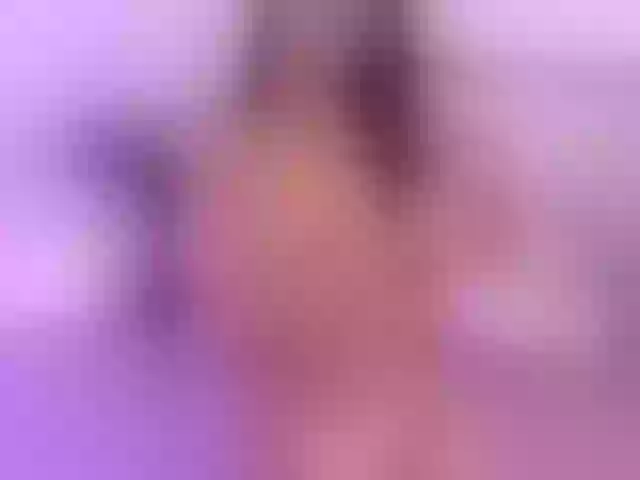 Live sex webcam photo for ChloeObril #291602380