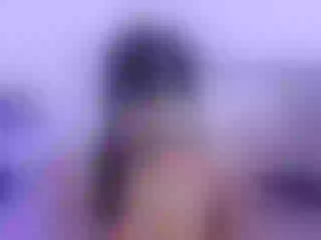 Live sex webcam photo for ChloeObril #291790982