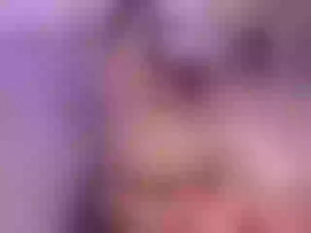 Live sex webcam photo for ChloeObril #291810682