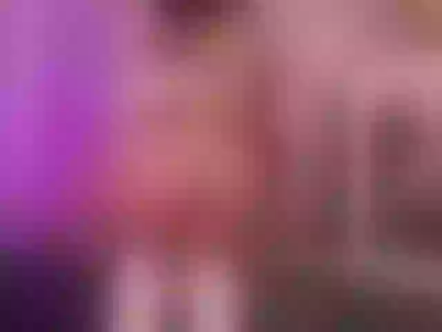 Live sex webcam photo for ChloeObril #292018711