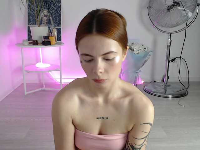 Live sex webcam photo for ChloeSummers #291833256