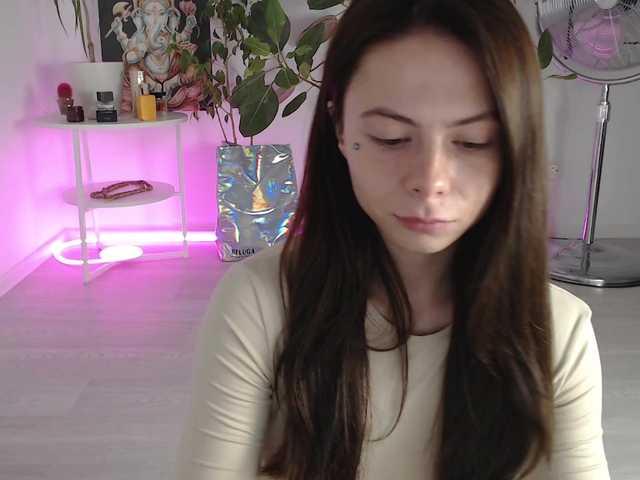 Live sex webcam photo for ChloeSummers #291948199