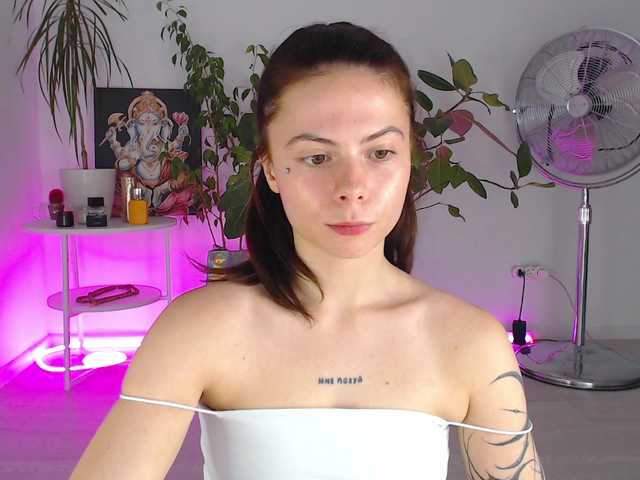 Live sex webcam photo for ChloeSummers #291982731