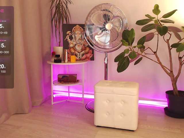 Live sex webcam photo for ChloeSummers #292185583