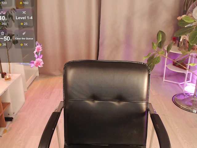 Live sex webcam photo for ChloeSummers #292295439