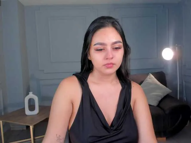 Live sex webcam photo for ChloeWalker #277618967