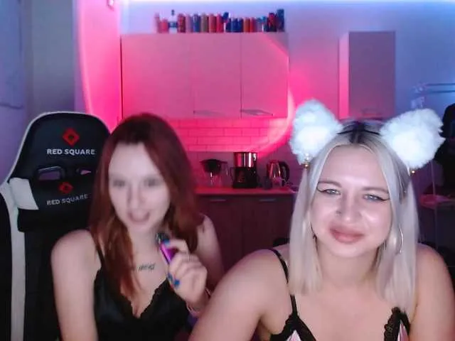 Live sex webcam photo for Chloejamez #276373415