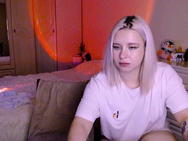 Live sex webcam photo for Chloejamez #276477190