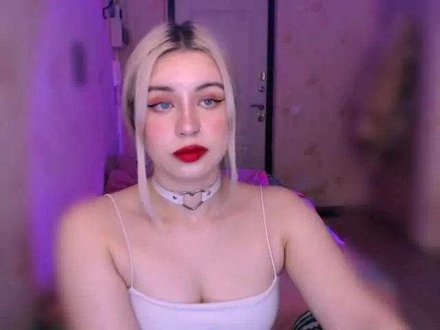 Live sex webcam photo for Chloejamez #276876996