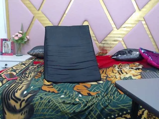 Live sex webcam photo for ChloexBigAss #290744962