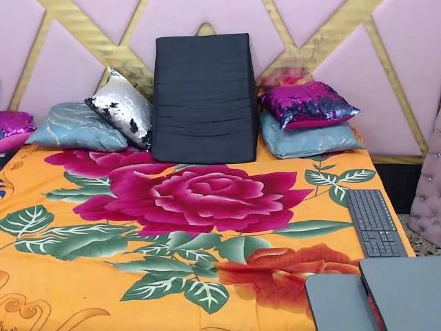 Live sex webcam photo for ChloexBigAss #291032131