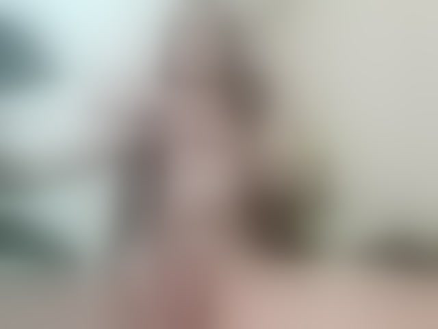 Live sex webcam photo for Chloeygreey #294168768