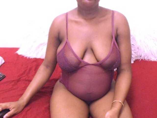 Live sex webcam photo for ChoclateSkin #273299385