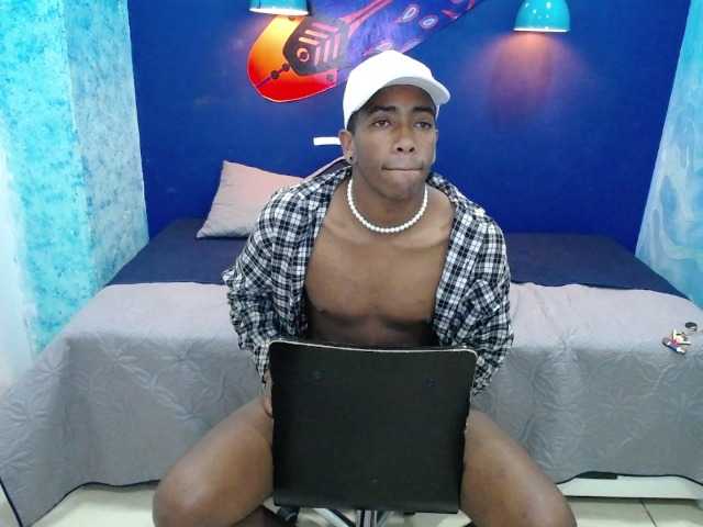 Live sex webcam photo for Choco-sexx #276955871