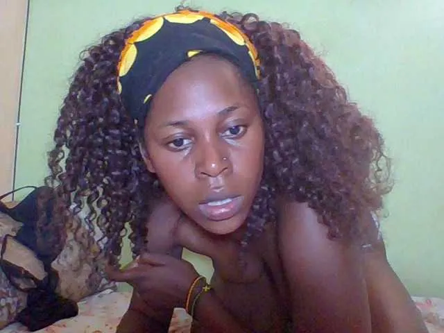 Live sex webcam photo for ChocoAfrica #276137796