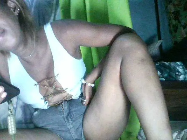 Live sex webcam photo for Chococannele #290697214