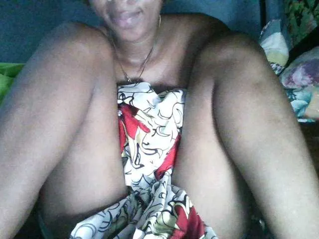 Live sex webcam photo for Chococannele #290868437
