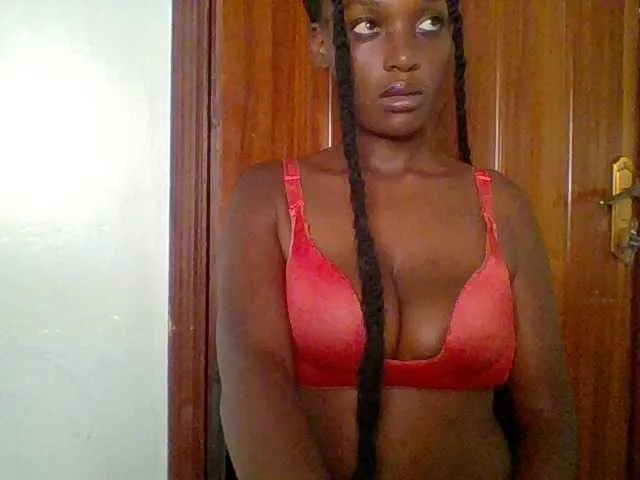 Live sex webcam photo for Chocolate-saucy #293420087