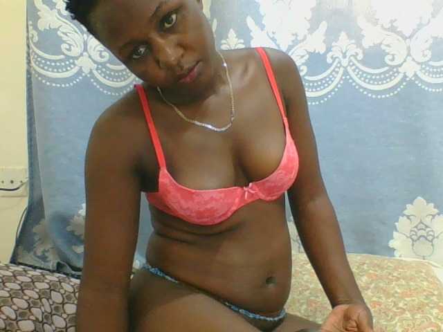 Live sex webcam photo for Chocolateskin4 #277854953