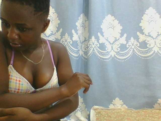 Live sex webcam photo for Chocolateskin4 #277862298