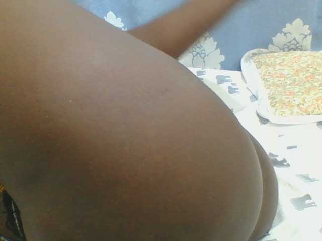 Live sex webcam photo for Chocolateskin4 #277907761