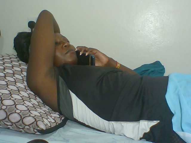 Live sex webcam photo for Chocolateskin4 #291035666