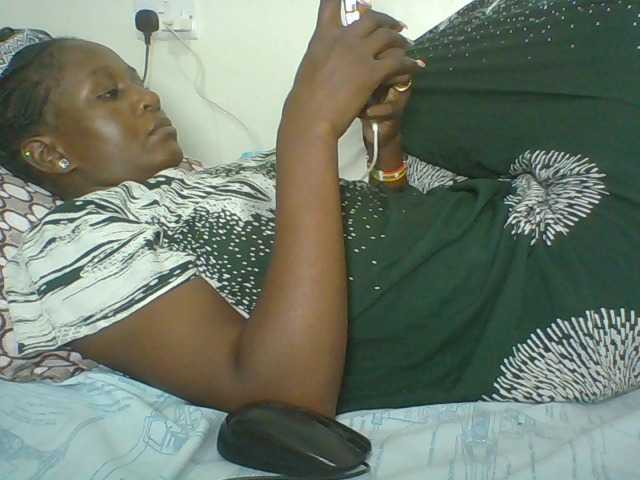 Live sex webcam photo for Chocolateskin4 #291047266