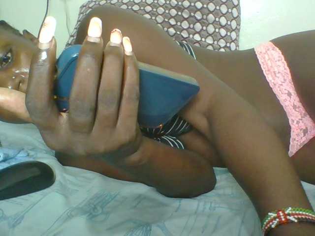 Live sex webcam photo for Chocolateskin4 #291060086